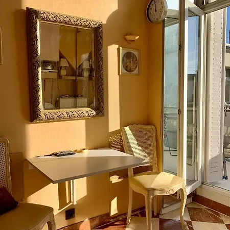 Sweet Claridge Champs-elysees פריז